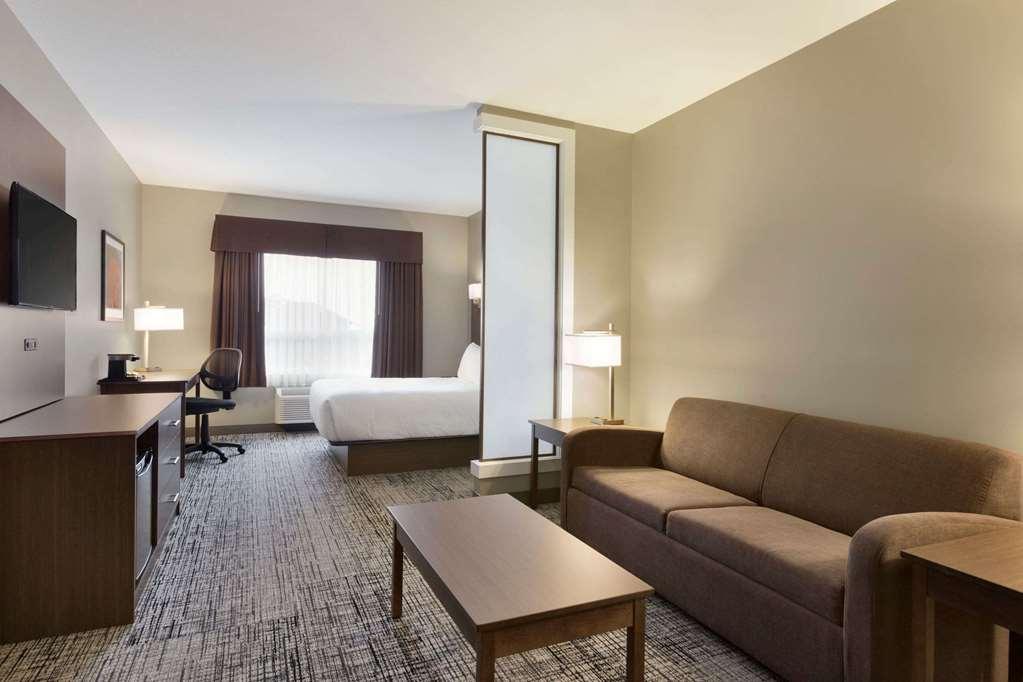 Days Inn & Suites By Wyndham Warman Habitación foto